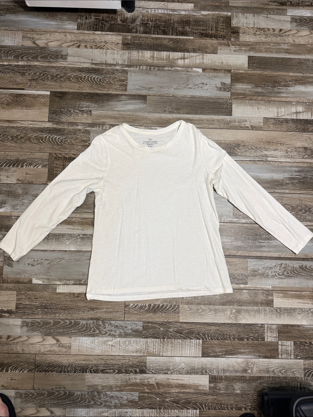 Faded Glory White Long Sleeve Crew Neck Top